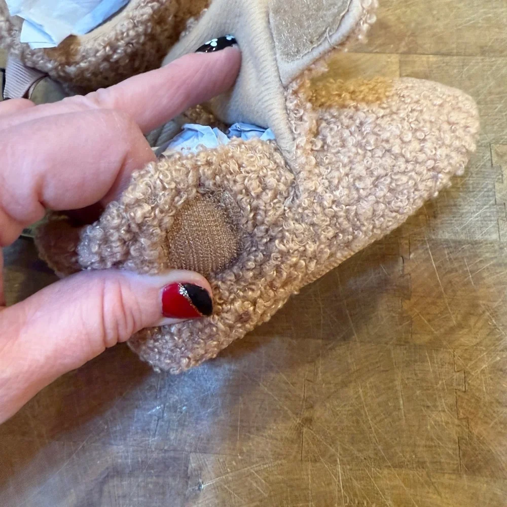 Plush Puppy Baby Slippers in Light Brown Sz 5 Velcro Warm Winter Slip on Shoe